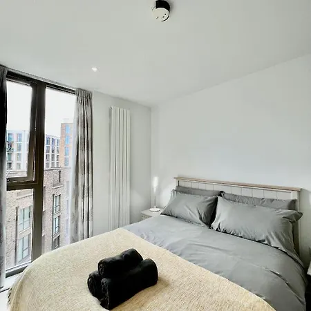 Luxury 2 Bedroom 2 Bathroom Apartment - London City Airport Exterior photo
