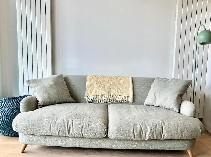 Luxury 2 Bedroom 2 Bathroom Apartment - London City Airport