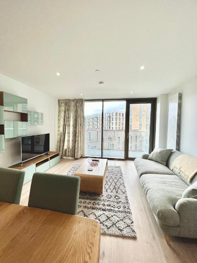 Apartment Luxury 2 Bedroom 2 Bathroom - City Airport London