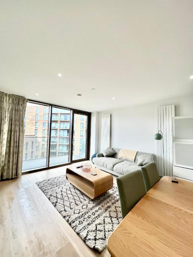 Luxury 2 Bedroom 2 Bathroom - City Airport